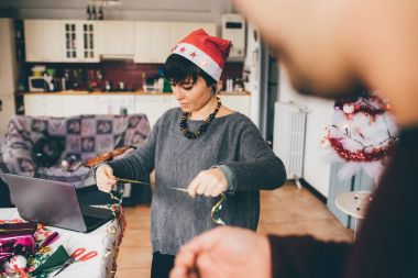 Noel hediyesi kaydırma Çift 