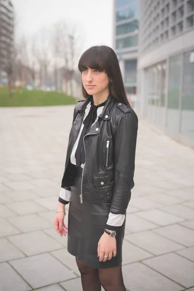 Young Beautiful Caucasian Brown Hair Girl Posing Walking Streets City — Stock Photo, Image