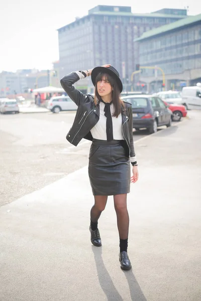 Young Beautiful Caucasian Brown Hair Girl Posing City Walking Streets — Stock Photo, Image