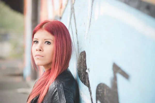 Portrait Young Redhead Woman Venezuelan Looking Camera Outdoor City Pensive — Stock Photo, Image