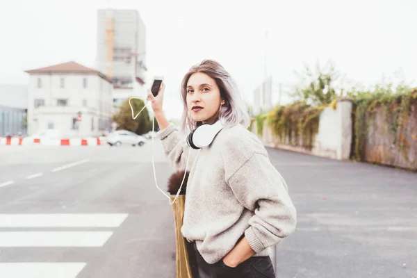 Young Woman Beautiful Outdoor Looking Asking Taxi — Stock Photo, Image