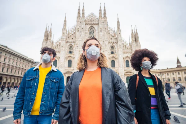 Three Multiethnic Friends Wearing Medical Mask Protecting Pollution Virus Smog — Stock Photo, Image