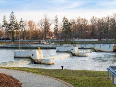 Weir on the Odra River in Opole, Polonya