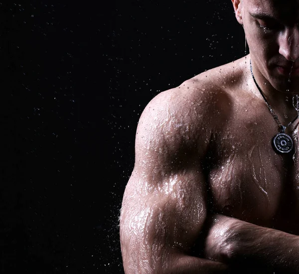 Athlete muscular brutal bodybuilder strong male naked torso posi — Stock Photo, Image