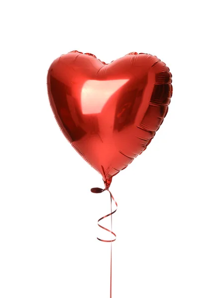 单个大红心气球对象为孤立的生日的 — 图库照片