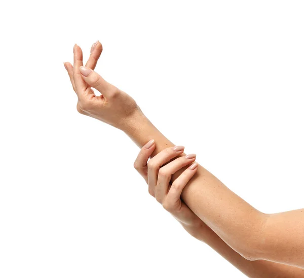 Schöne Frauenhände mit französischen Maniküre-Nägeln — Stockfoto
