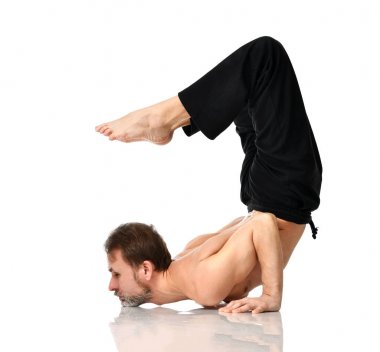 Yoga Akrep asana poz pratik adam 