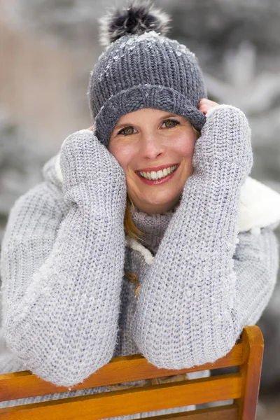 Roupas de inverno de mulheres . — Fotografia de Stock