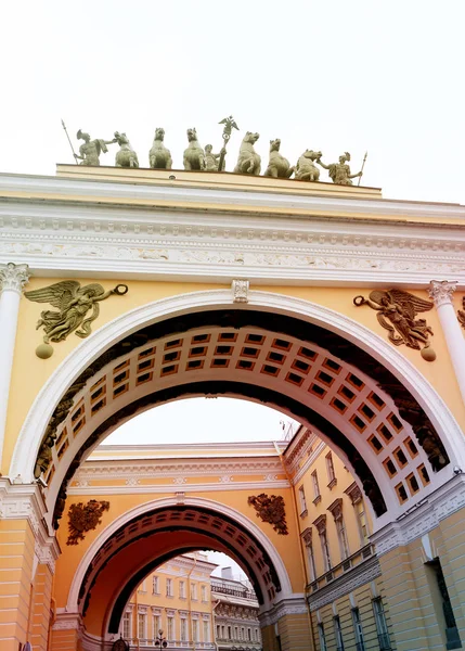 Триумфальная арка Санкт-Петербурга — стоковое фото