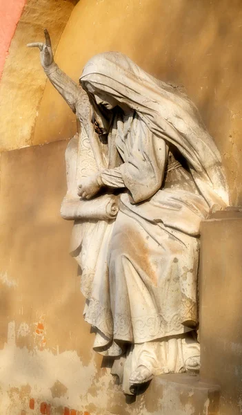 The statue of the Madonna — Stock Photo, Image