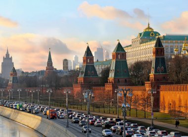 Kremlin üzerinde trafik sıkışıklığı