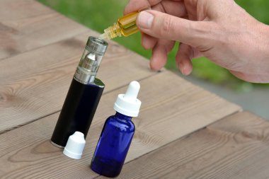 Onun için elektronik sigara sıvı dolum