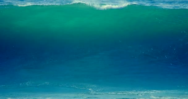 Big Ocean Wave Slow Motion Blue Emerald Sea Water Huge — Stock Video