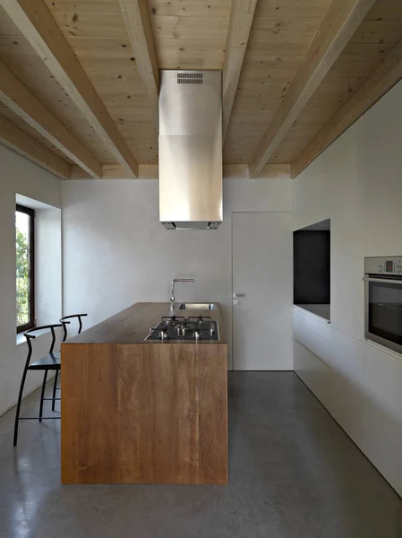Vista interior de una cocina moderna —  Fotos de Stock