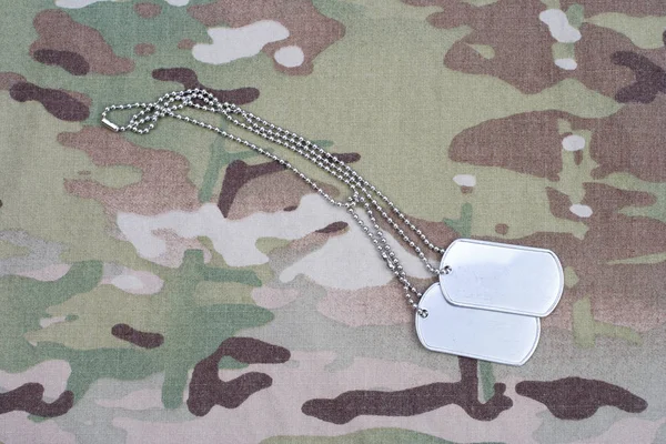 Étiquette Chien Sur Uniforme Camouflage Multicam — Photo