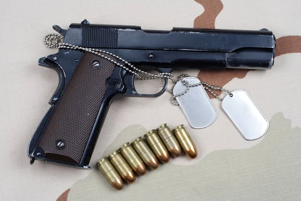 Pistola Uniforme Del Ejército — Foto de Stock