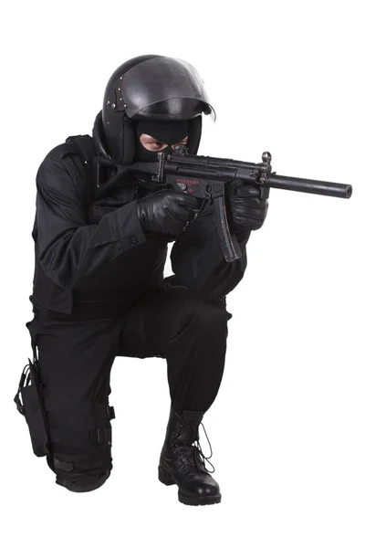 Elitetroepen Politieagent Met Machinepistool Zwart Uniform Geïsoleerd Wit — Stockfoto