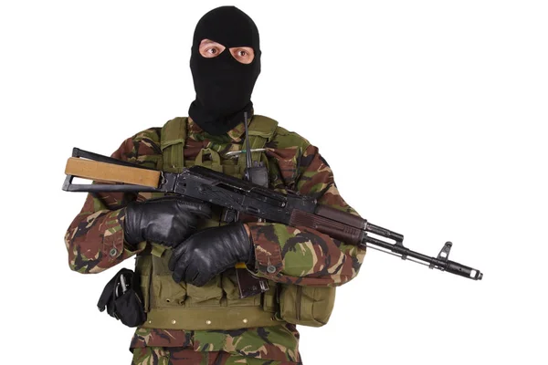 Oekraïense Paramilitaire Vrijwilliger Met Kalashnikov Geweer Geïsoleerd Wit — Stockfoto