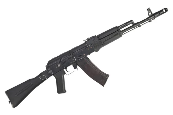 Moderno rifle de asalto kalashnikov AK 74M en blanco — Foto de Stock