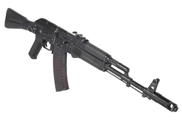 Moderno kalashnikov AK 74M rifle de assalto no branco — Fotografia de Stock