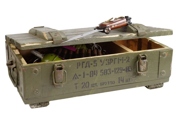 Munitionskasten Der Sowjetischen Armee Mit Munitionsgürtel Isoliert Auf Weißem Hintergrund — Stockfoto