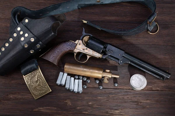 Огнестрельное Оружие Дикого Запада Ударный Армейский Револьвер Бумажными Патронами Пулями — стоковое фото