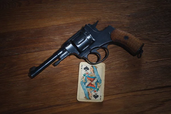 July 2019 Russian Roulette Queen Spades Plaing Card Revolver One — Stock Photo, Image