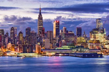 New York şehrinin silüeti