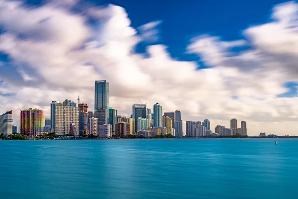 Horizonte de Miami florida — Foto de Stock