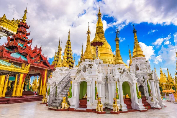 Pagode shwedagon à Myanmar — Photo