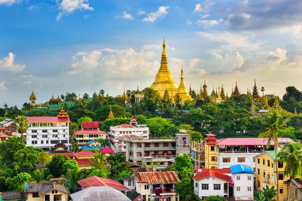М'янма Skyline місті Yangon — стокове фото