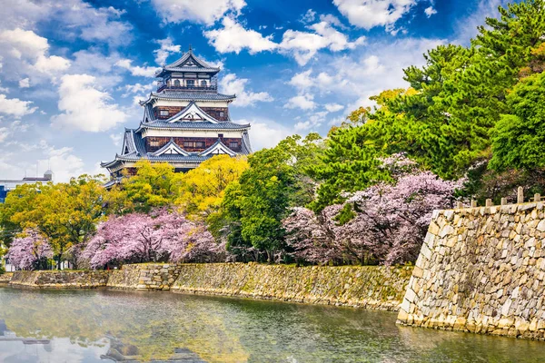 Hiroşima Castle bahar — Stok fotoğraf