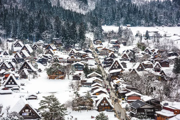 Деревня Ширакаваго зимой — стоковое фото