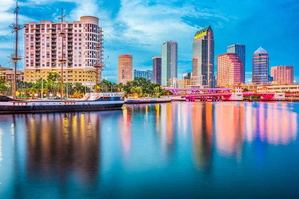 Skyline de tampa florida — Fotografia de Stock