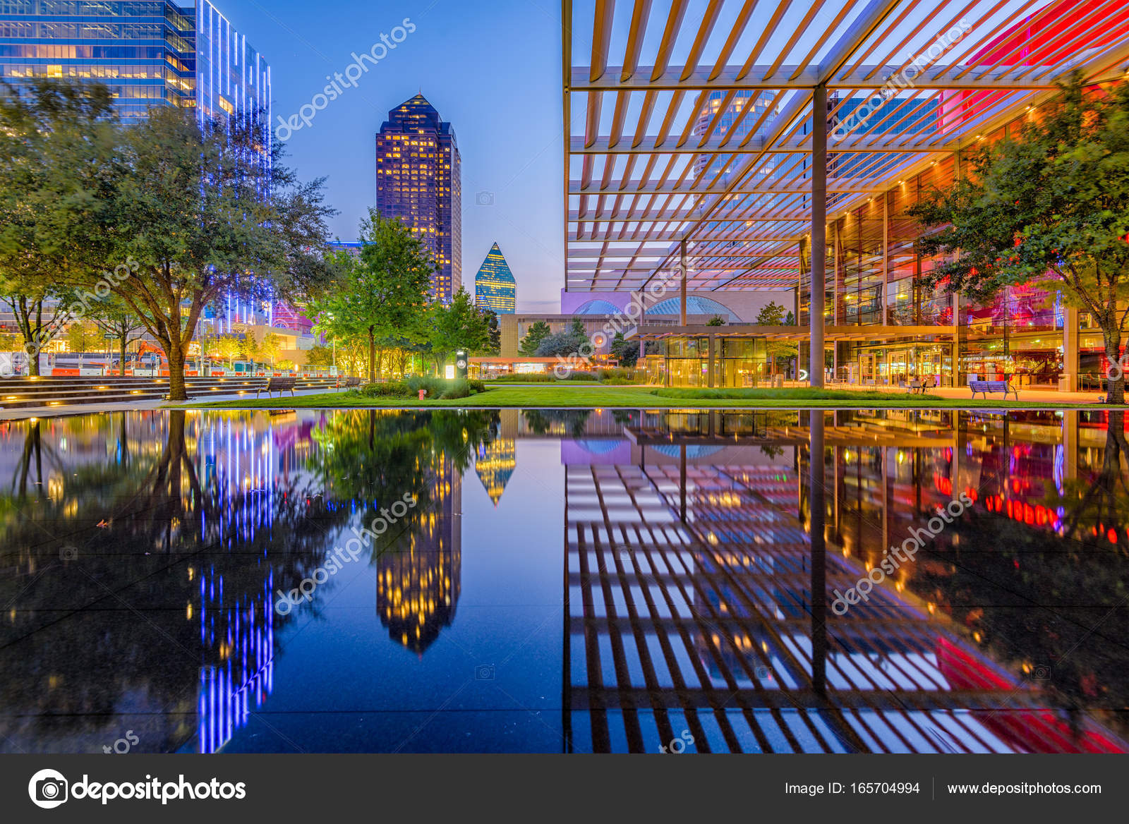 Dallas Texas Downtown — Stock Photo © sepavone 165704994