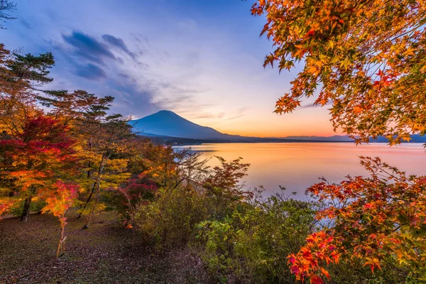 Montaña Fuji en otoño — Foto de Stock