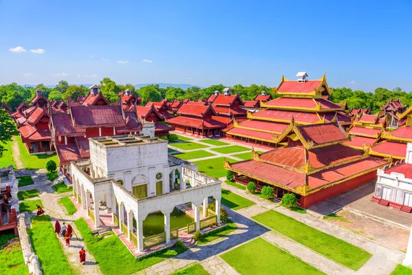 缅甸曼德勒皇宫 — 图库照片