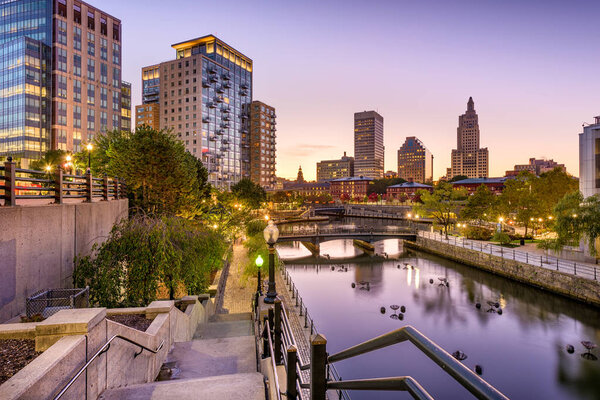 Providence, Rhode Island, USA park and skyline.