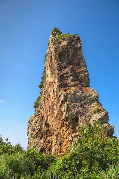 Tachigami Rock Sur Île Kumejima Okinawa Japon — Photo