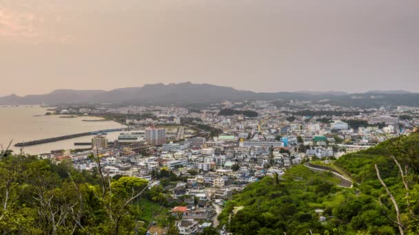 Nago Okinawa Της Ιαπωνίας Στο Κέντρο Της Πόλης Στον Ορίζοντα — Αρχείο Βίντεο