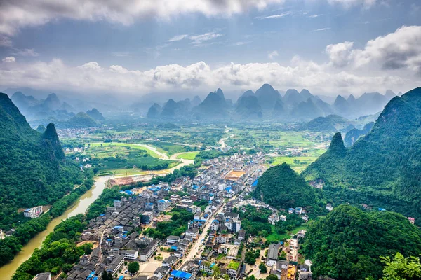 Montagne Carsiche a Guilin, Cina — Foto Stock