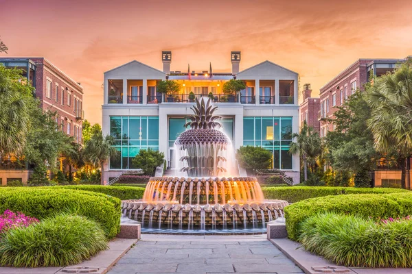 Charleston, South Carolina, USA Brunnen — Stockfoto