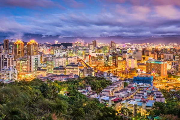 Тайбэй, Тайвань Skyline — стоковое фото