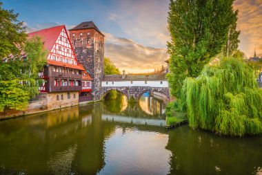 Cellat Köprüsü, Nürnberg, Almanya
