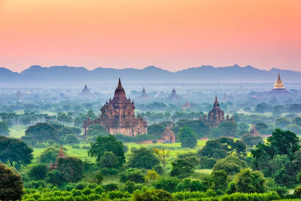 Bagan, Myanmar antik tapınak manzara — Stok fotoğraf