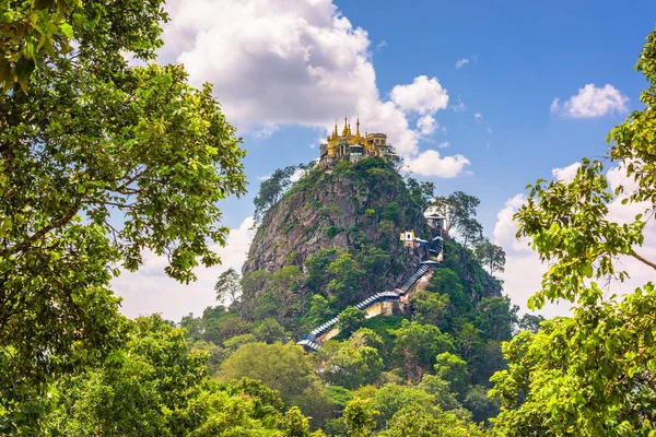 Mt. Popa, Monastero di Myanmar — Foto Stock