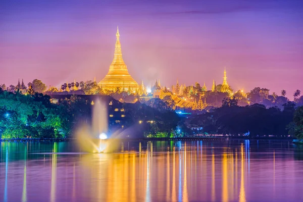 Yangon, Myanmar Pagoda — Stockfoto