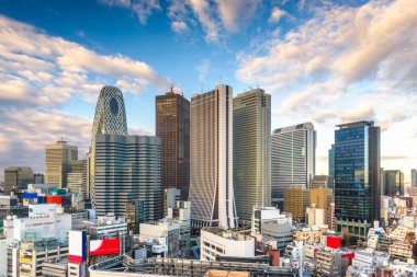 Shinjuku, tokyo, Japonya finans bölgesine cityscape.