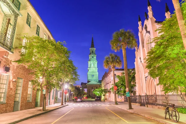 Charleston, Carolina do Sul, EUA vista do Bairro Francês — Fotografia de Stock