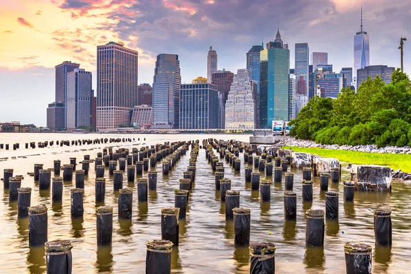 New York, New York, Usa Lower Manhattan Cityscape op de East Ri — Stockfoto